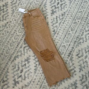 BRAND NEW! Vervet cropped Jeans